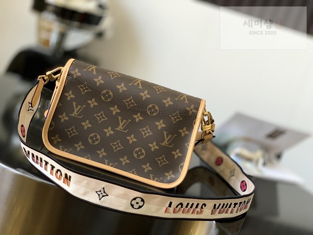 Louis Vuitton Louis Vuitton Diane Monogram Bag 1번 이미지