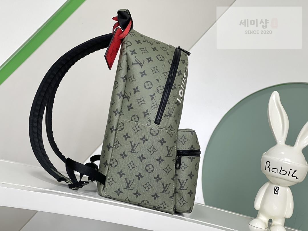 Louis Vuitton Louis Vuitton Discovery BackPack Bag 3번 이미지