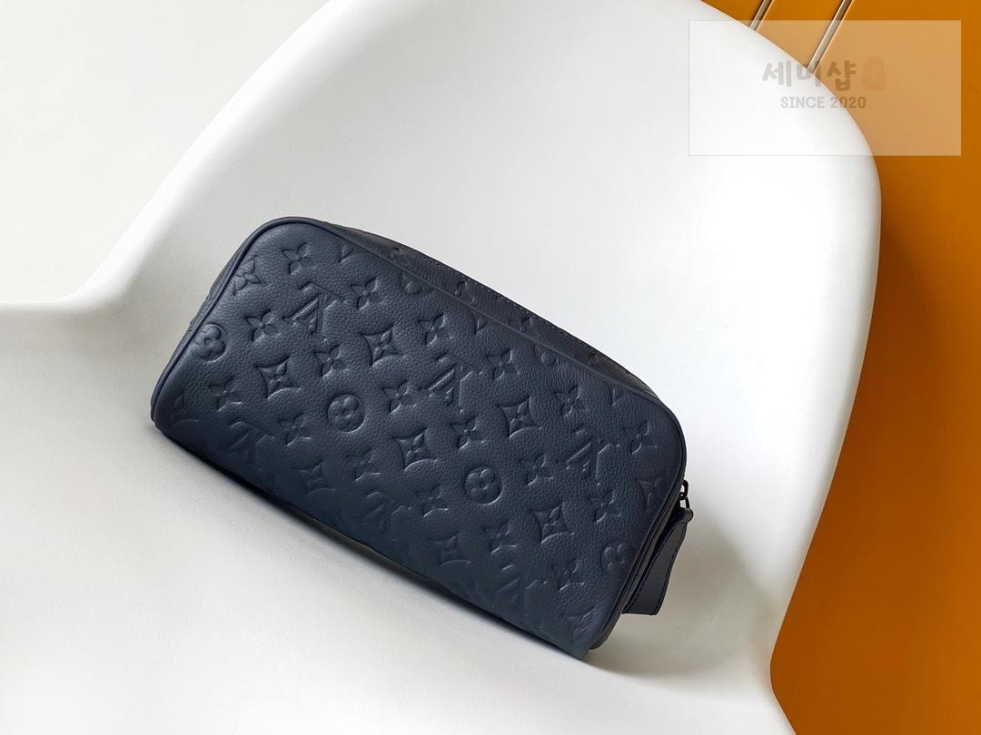 Louis Vuitton Louis Vuitton Dopp Kit Bag 4번 이미지