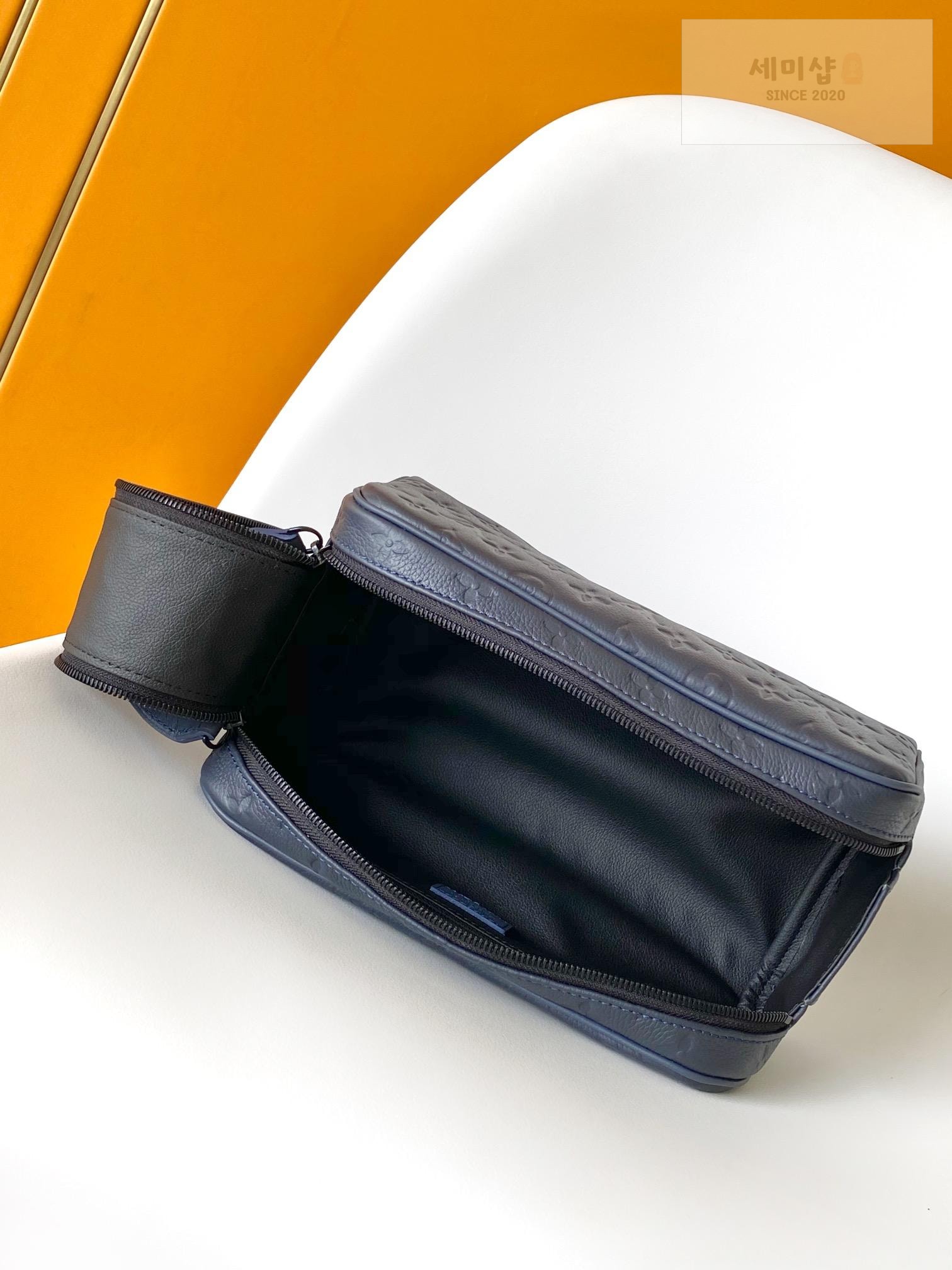 Louis Vuitton Louis Vuitton Dopp Kit Bag 10번 이미지