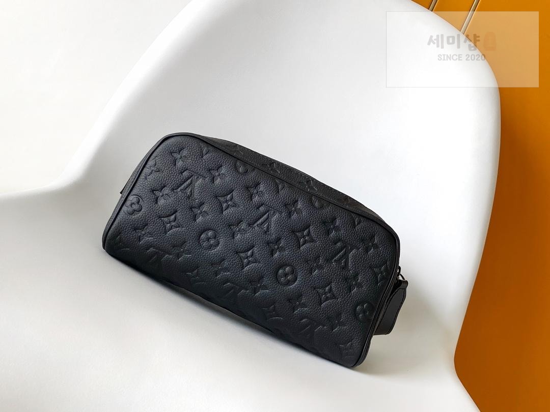 Louis Vuitton Louis Vuitton Dopp Kit Bag 12번 이미지