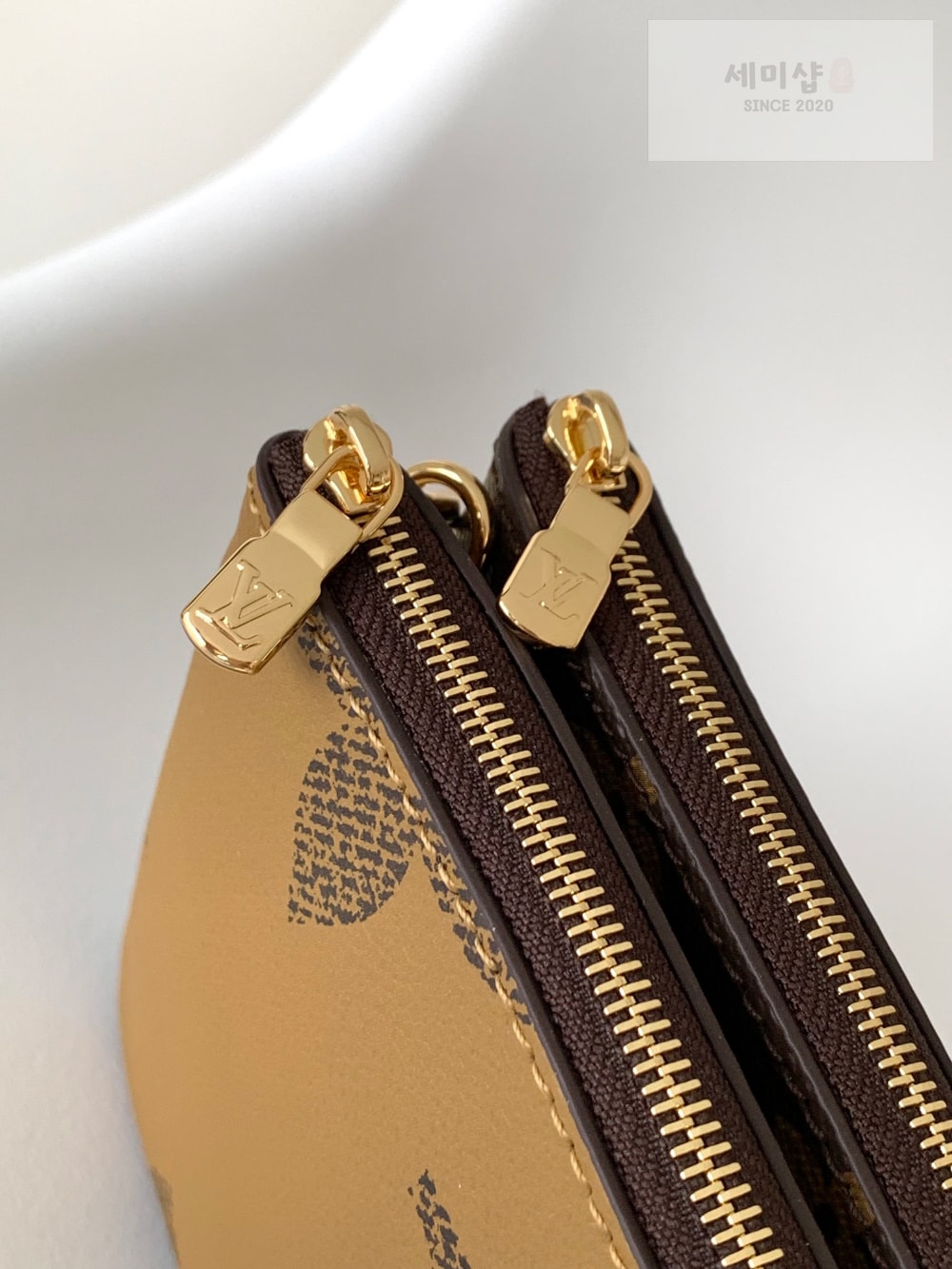 Louis Vuitton Louis Vuitton Double Zip Pochette Bag 3번 이미지
