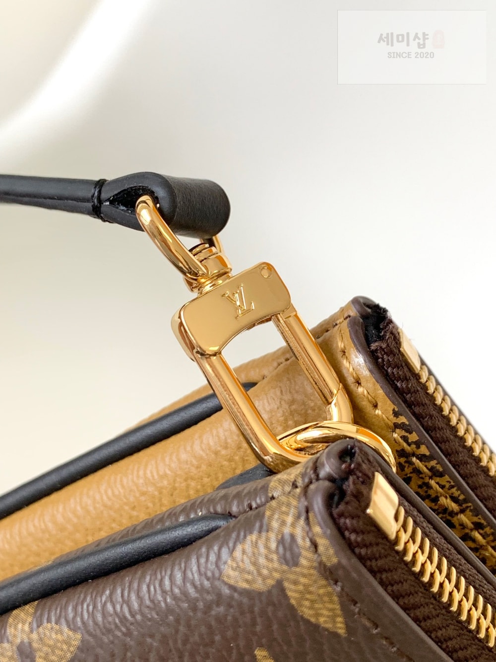 Louis Vuitton Louis Vuitton Double Zip Pochette Bag 4번 이미지