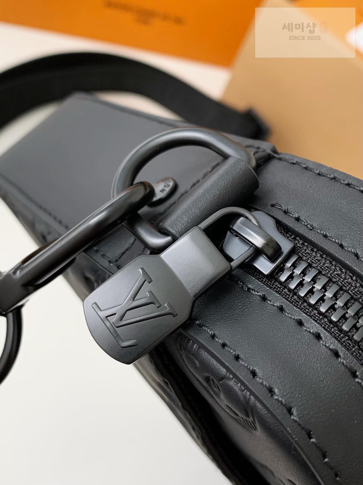 Louis Vuitton Louis Vuitton Duo Messenger Bag 8번 이미지