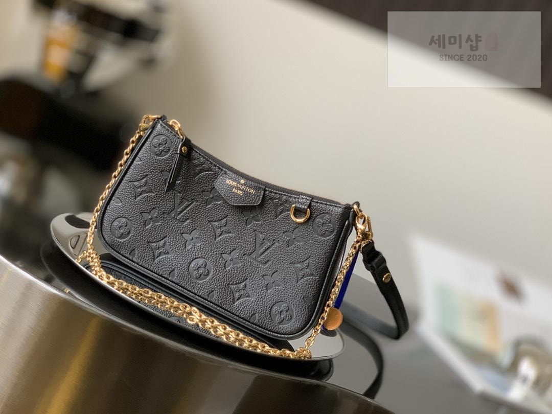 Louis Vuitton Louis Vuitton Easy Pouch on Strap Bag 7번 이미지