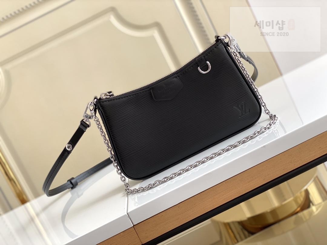 Louis Vuitton Louis Vuitton Easy Pouch on Strap Epi Bag 9번 이미지