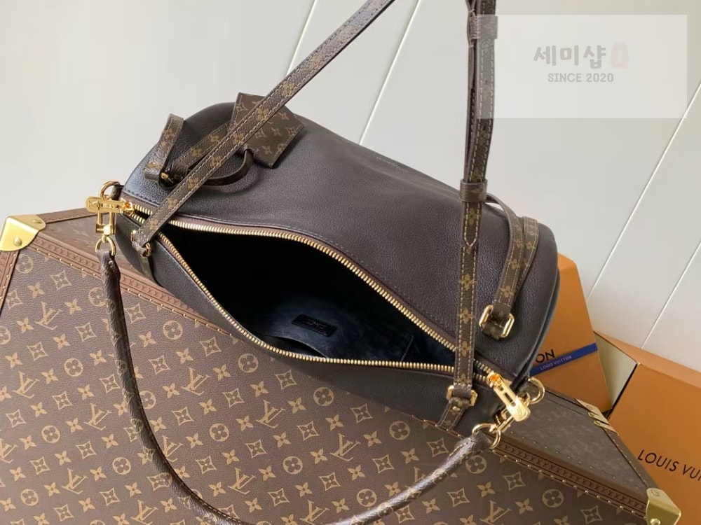 Louis Vuitton Louis Vuitton Express MM Bag 7번 이미지