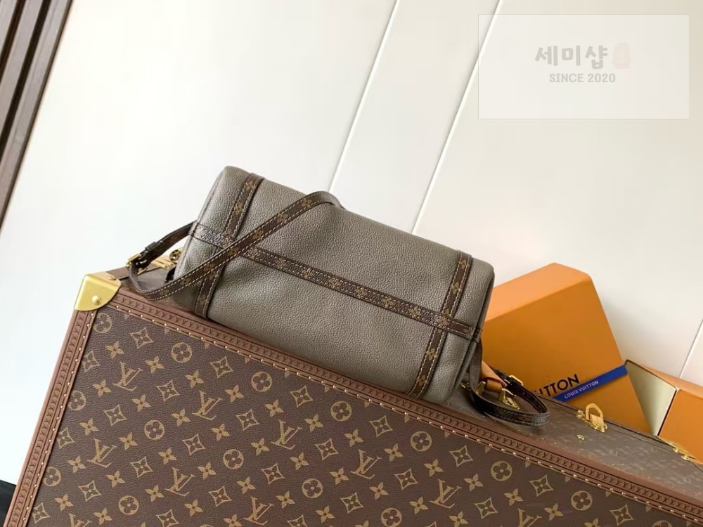 Louis Vuitton Louis Vuitton Express PM Bag 4번 이미지