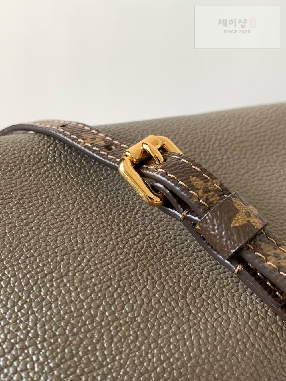 Louis Vuitton Louis Vuitton Express PM Bag 7번 이미지