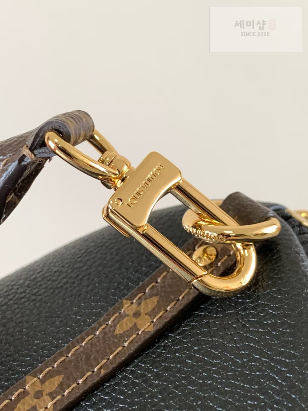 Louis Vuitton Louis Vuitton Express PM Bag 8번 이미지