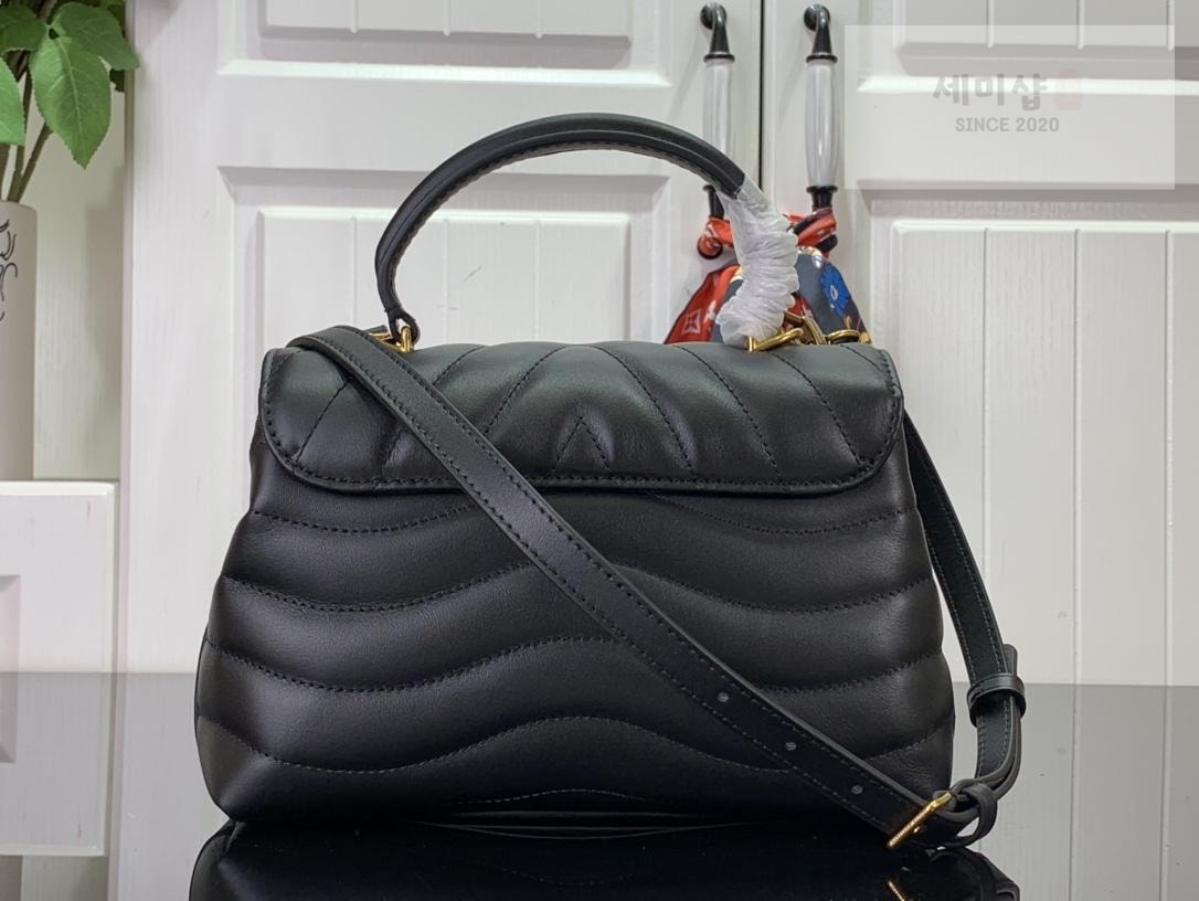 Louis Vuitton Louis Vuitton Hold Me Bag 8번 이미지