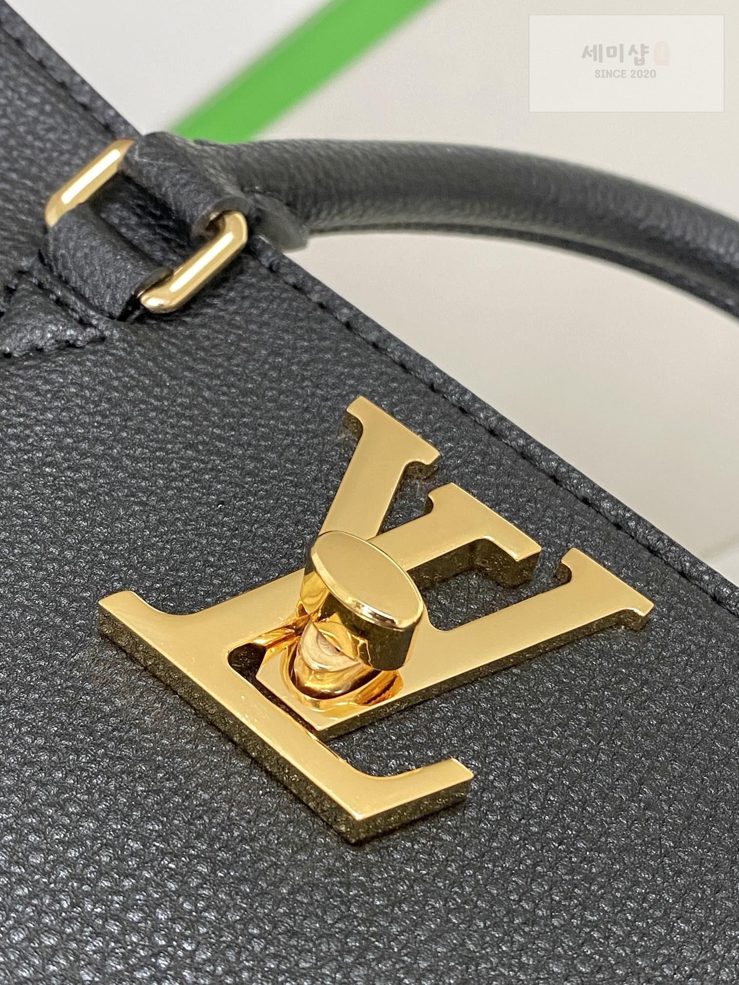 Louis Vuitton Louis Vuitton Lock & Go Bag 12번 이미지