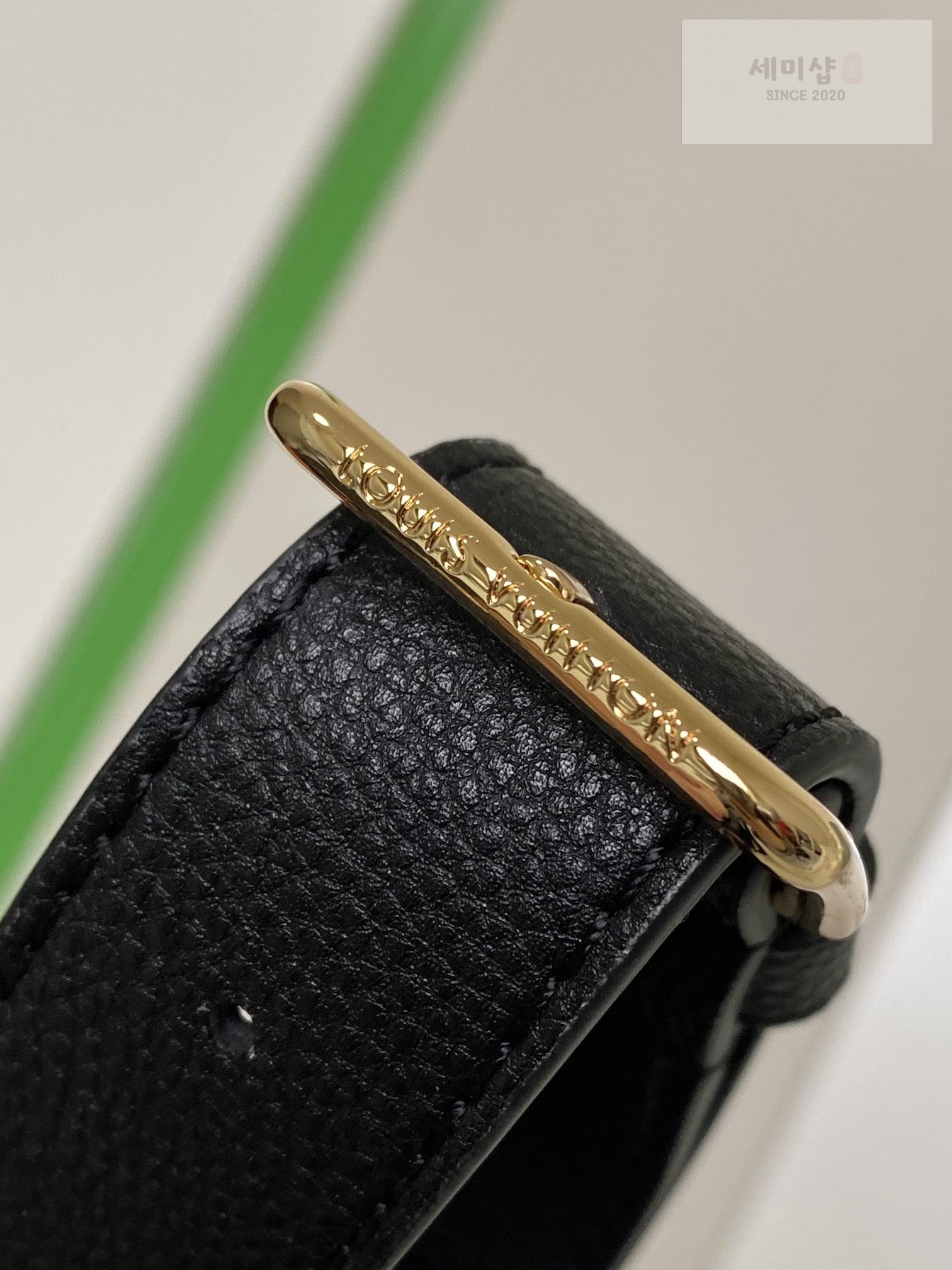 Louis Vuitton Louis Vuitton Lock & Go Bag 13번 이미지