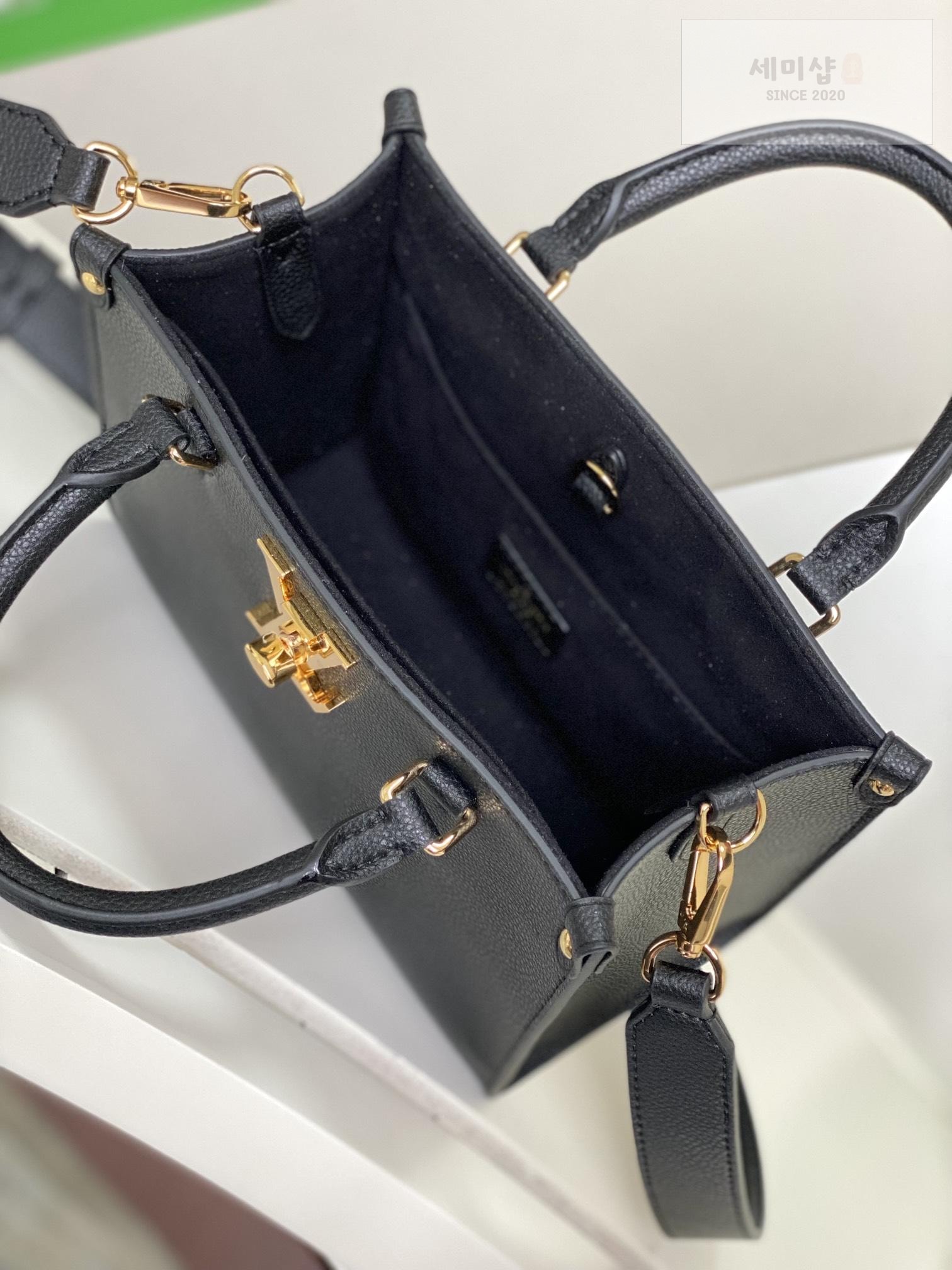 Louis Vuitton Louis Vuitton Lock & Go Bag 14번 이미지