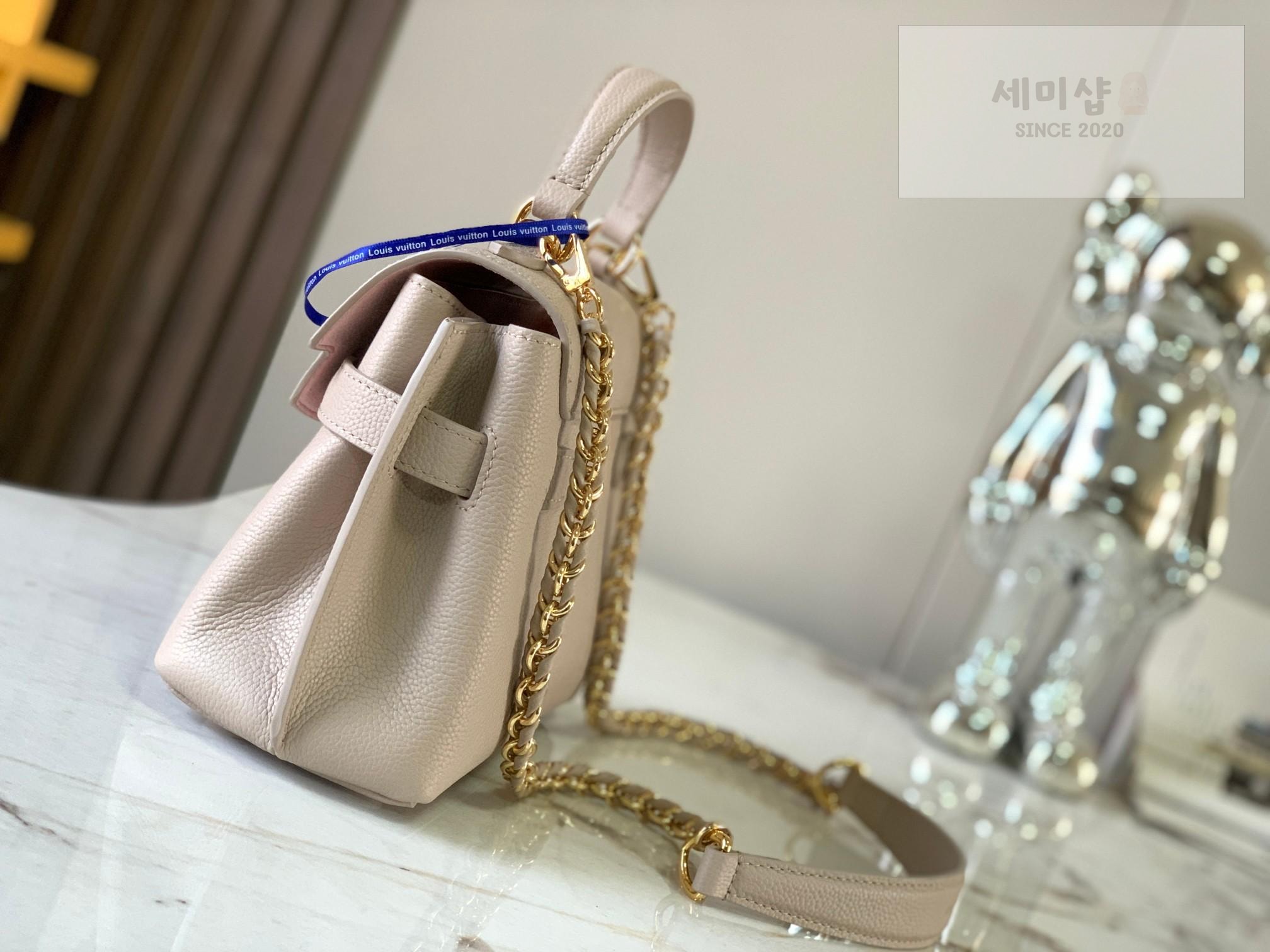 Louis Vuitton Louis Vuitton Lock Me Ever Mini Bag 25번 이미지