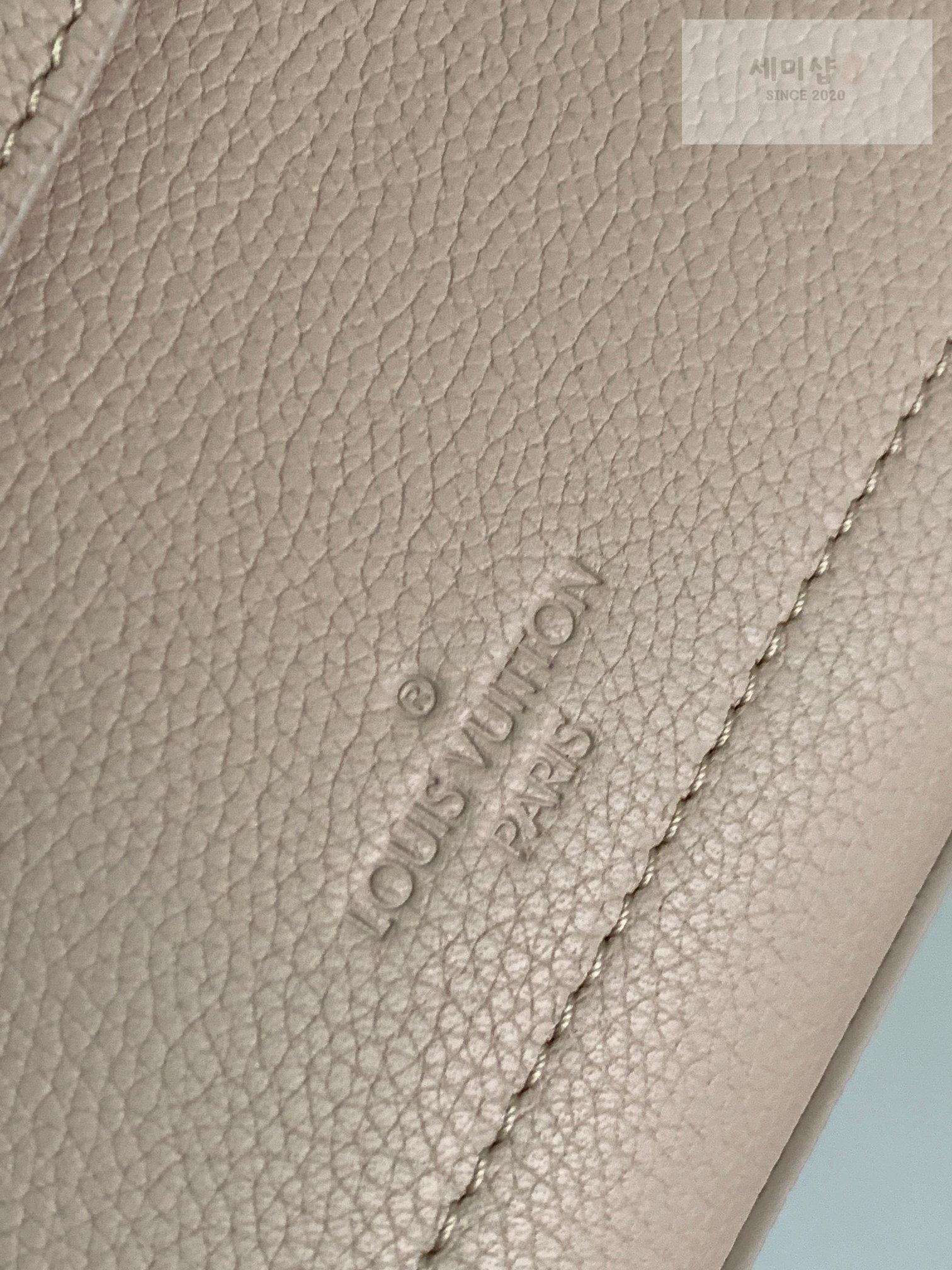 Louis Vuitton Louis Vuitton Lock Me Ever Mini Bag 4번 이미지