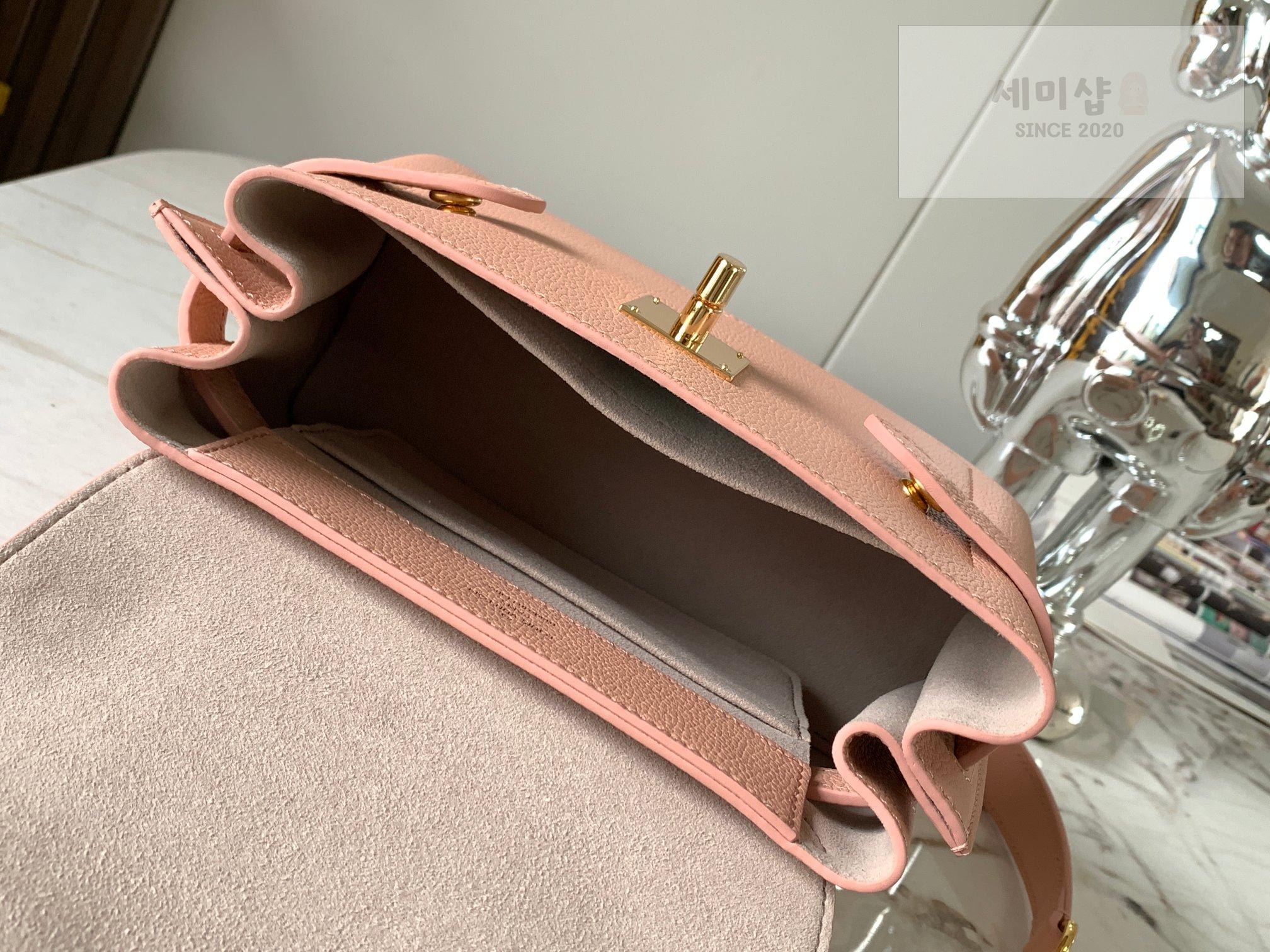 Louis Vuitton Louis Vuitton Lock Me Ever Mini Bag 14번 이미지