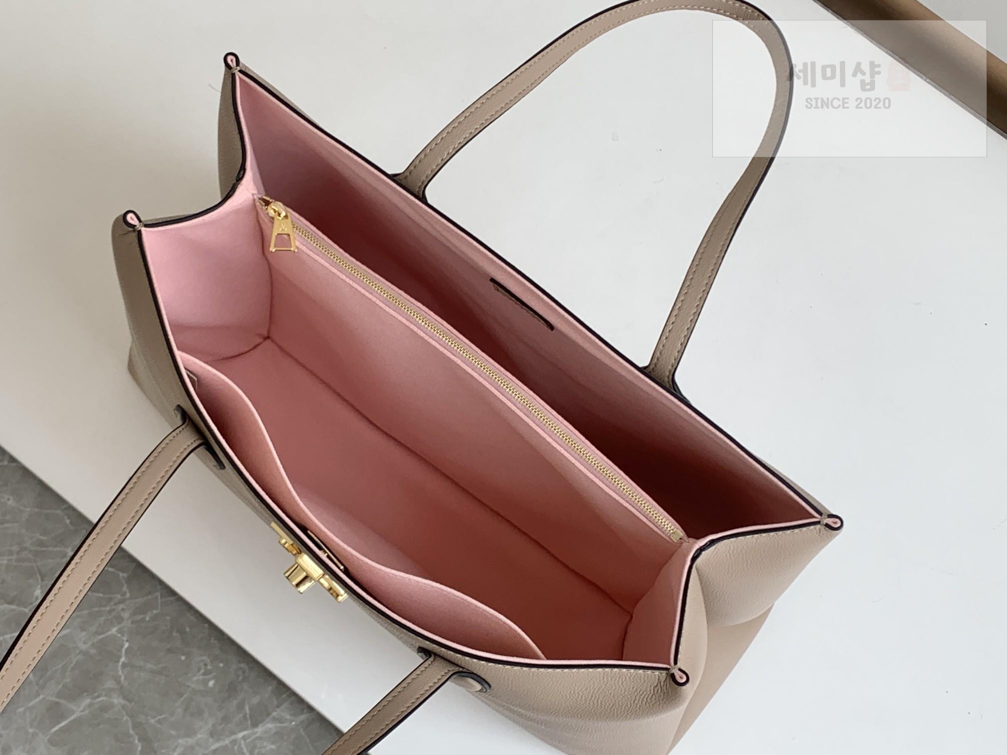 Louis Vuitton Louis Vuitton Lock Me Shopper Bag 5번 이미지