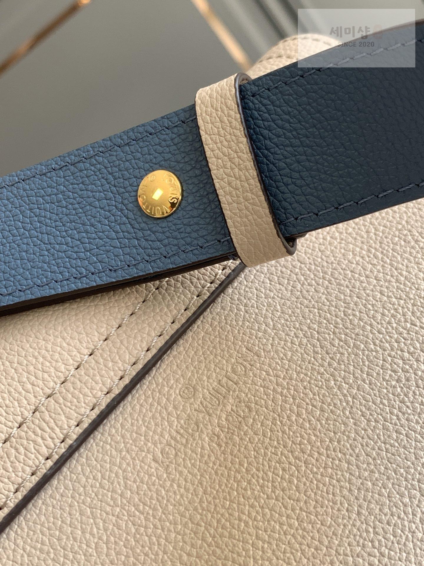 Louis Vuitton Louis Vuitton Lock Me Tender Bag 5번 이미지