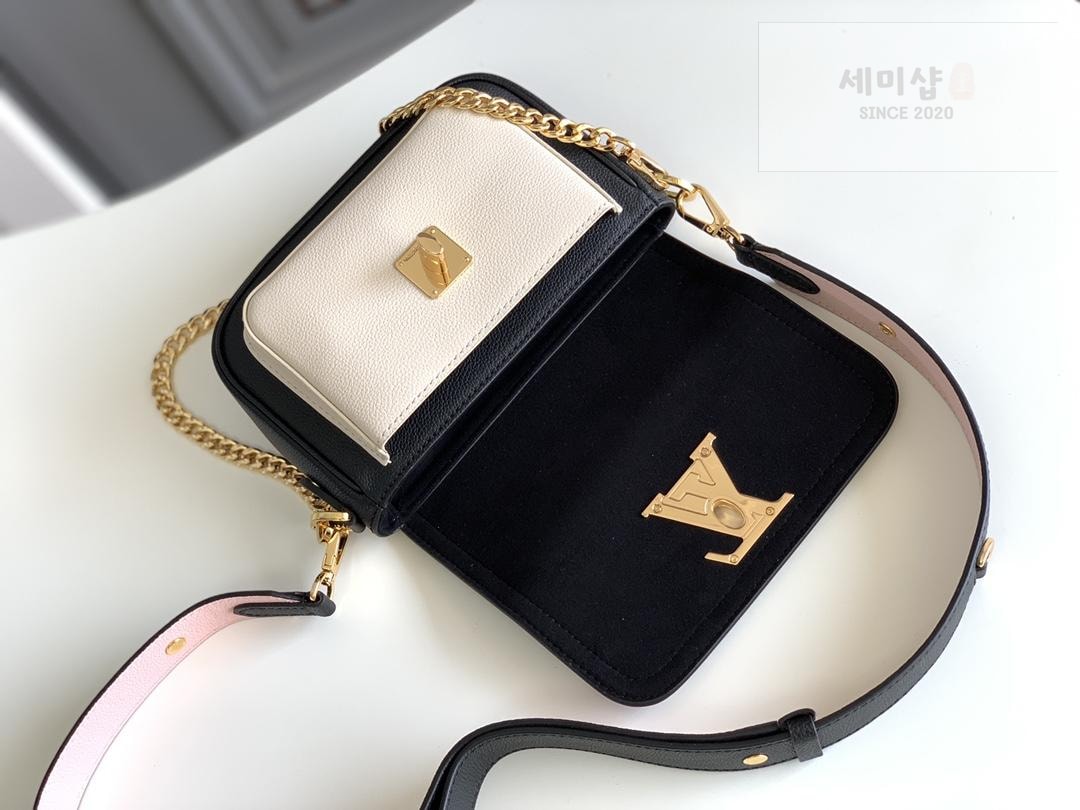 Louis Vuitton Louis Vuitton Lock Me Tender Bag 22번 이미지