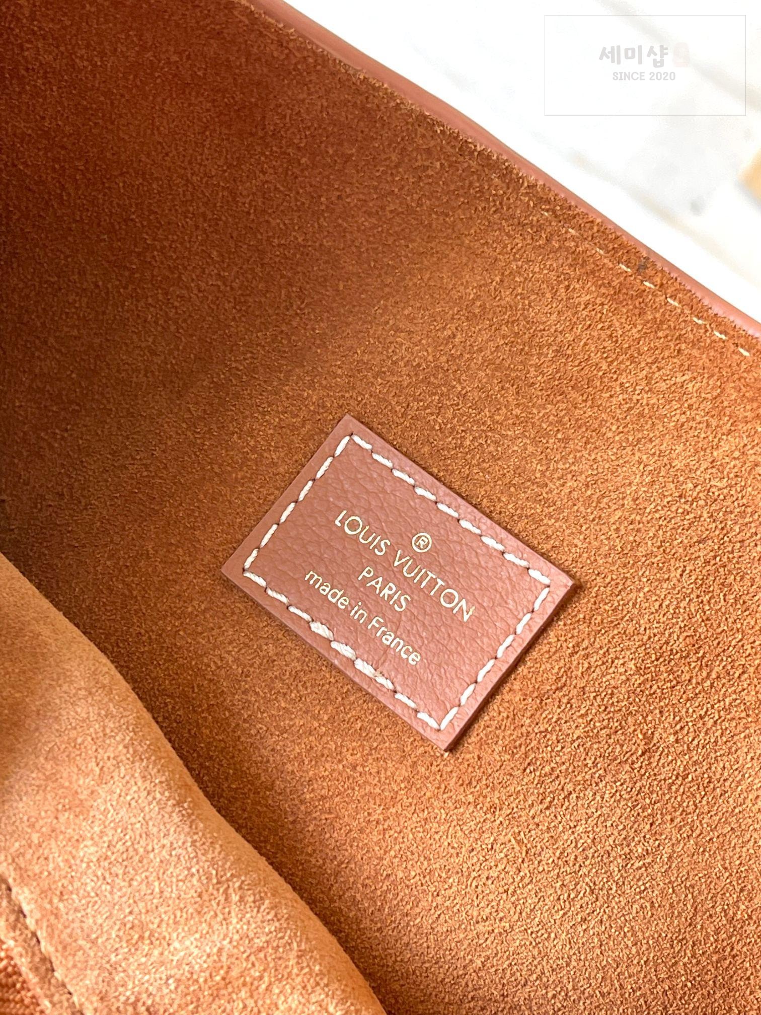 Louis Vuitton Louis Vuitton Low Key Shoulder Bag 7번 이미지