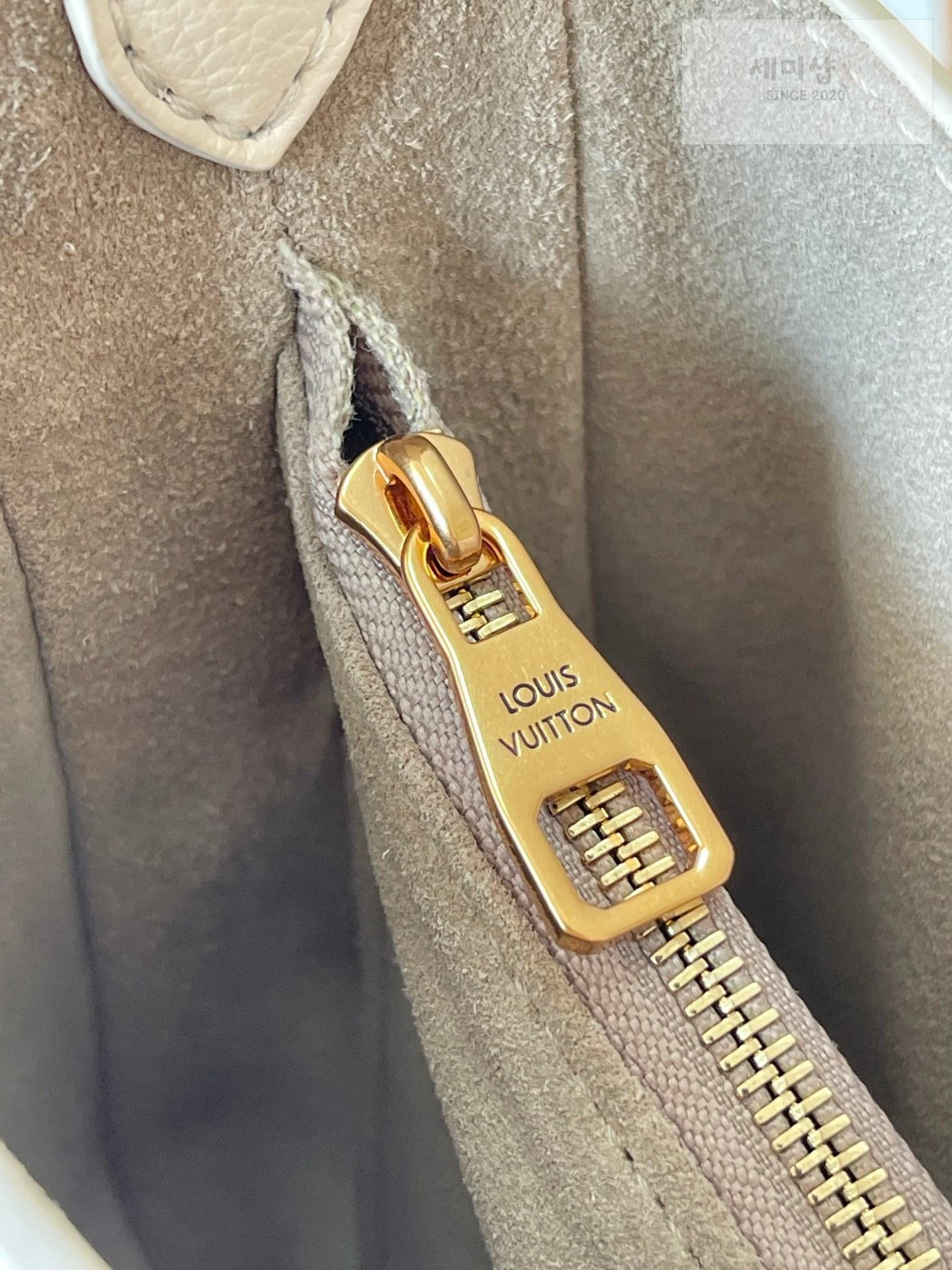 Louis Vuitton Louis Vuitton Low Key Shoulder Bag 24번 이미지