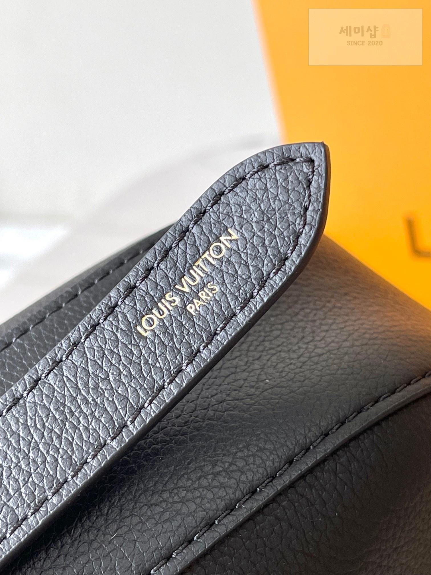 Louis Vuitton Louis Vuitton Low Key Shoulder Bag 20번 이미지