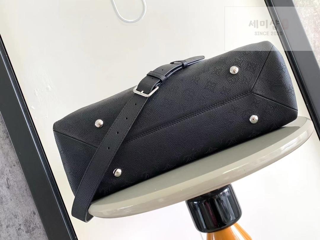 Louis Vuitton Louis Vuitton Mahina MM Hand It All Bag 4번 이미지