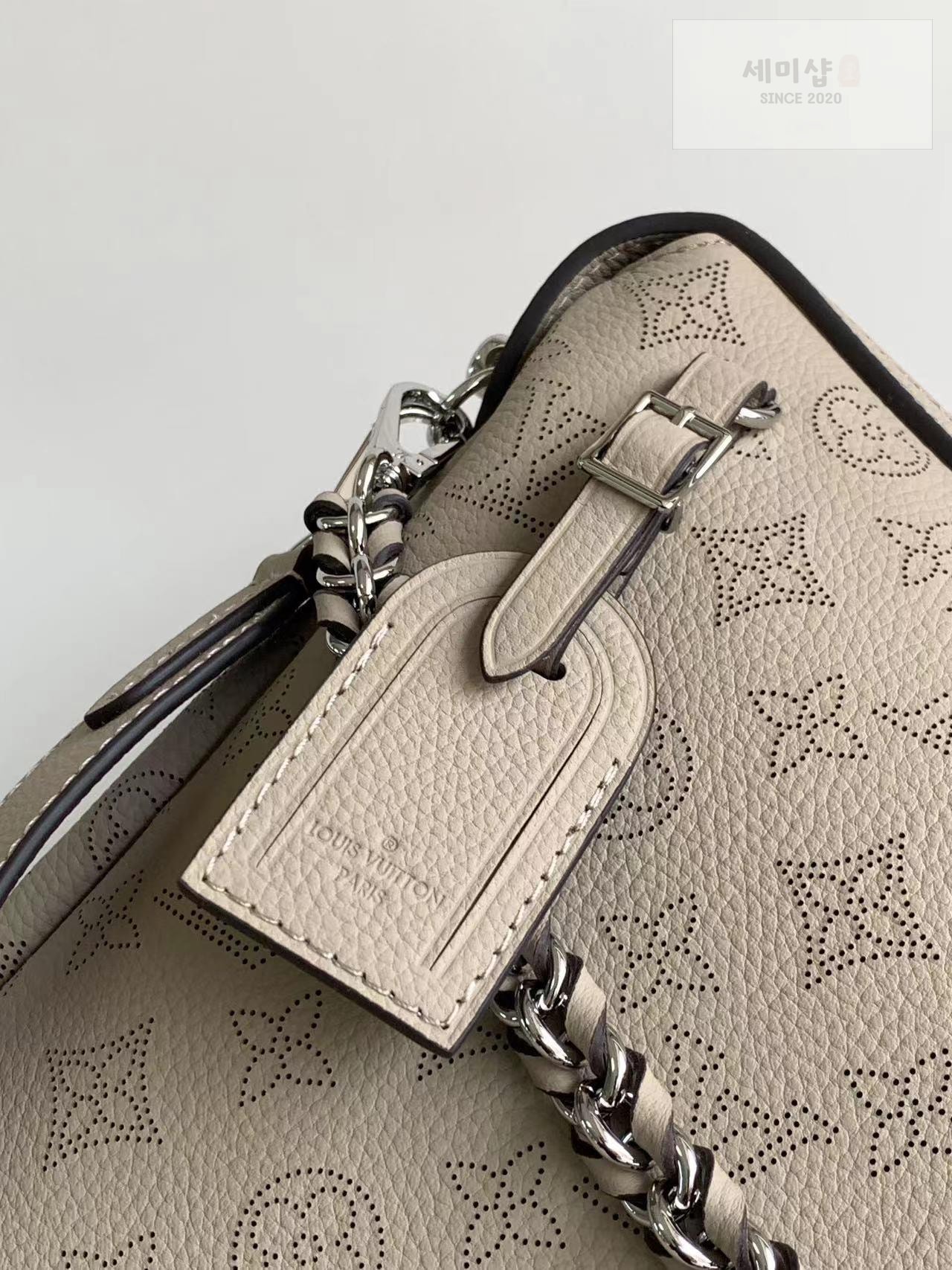 Louis Vuitton Louis Vuitton Mahina MM Hand It All Bag 16번 이미지