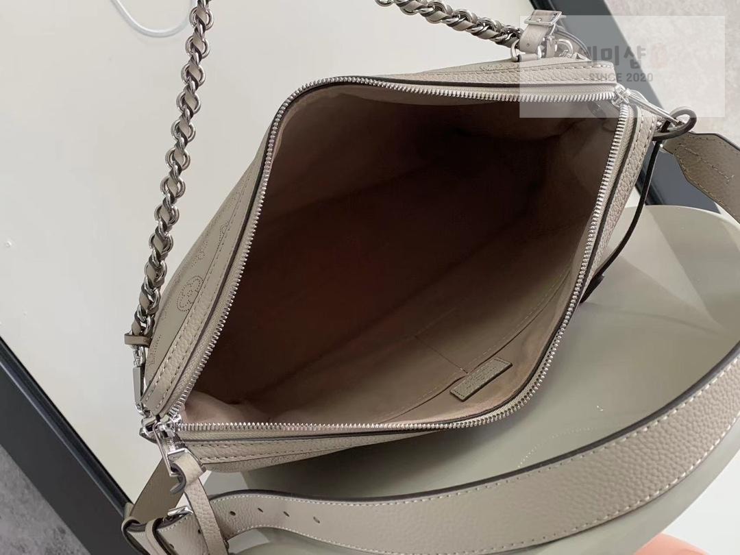Louis Vuitton Louis Vuitton Mahina MM Hand It All Bag 19번 이미지