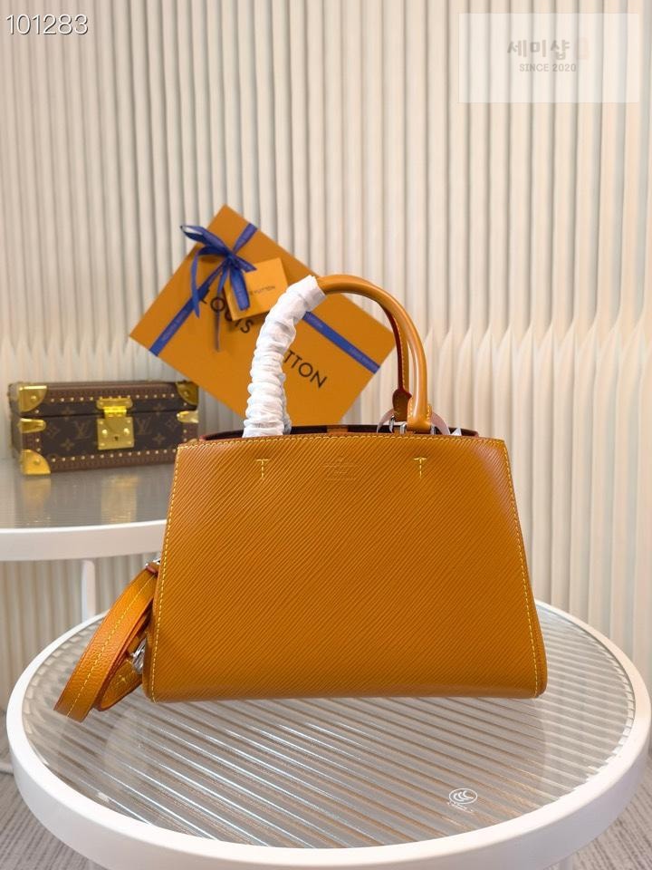 Louis Vuitton Louis Vuitton Marelle Tote BB Bag 2번 이미지