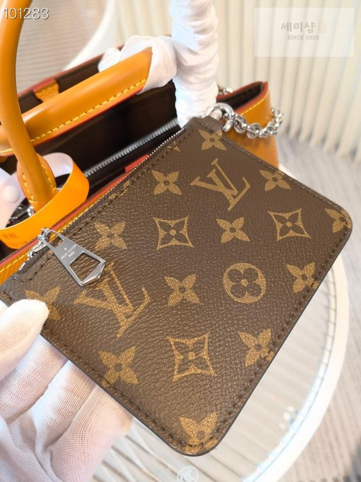 Louis Vuitton Louis Vuitton Marelle Tote BB Bag 6번 이미지