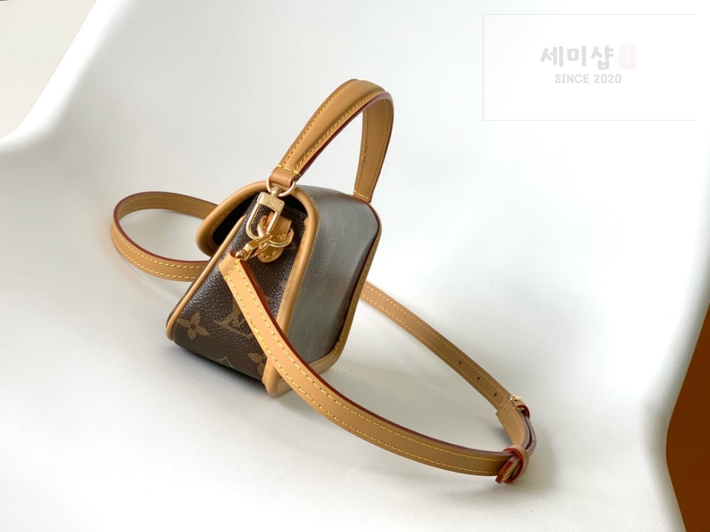 Louis Vuitton Louis Vuitton Nano Daine Bag 8번 이미지