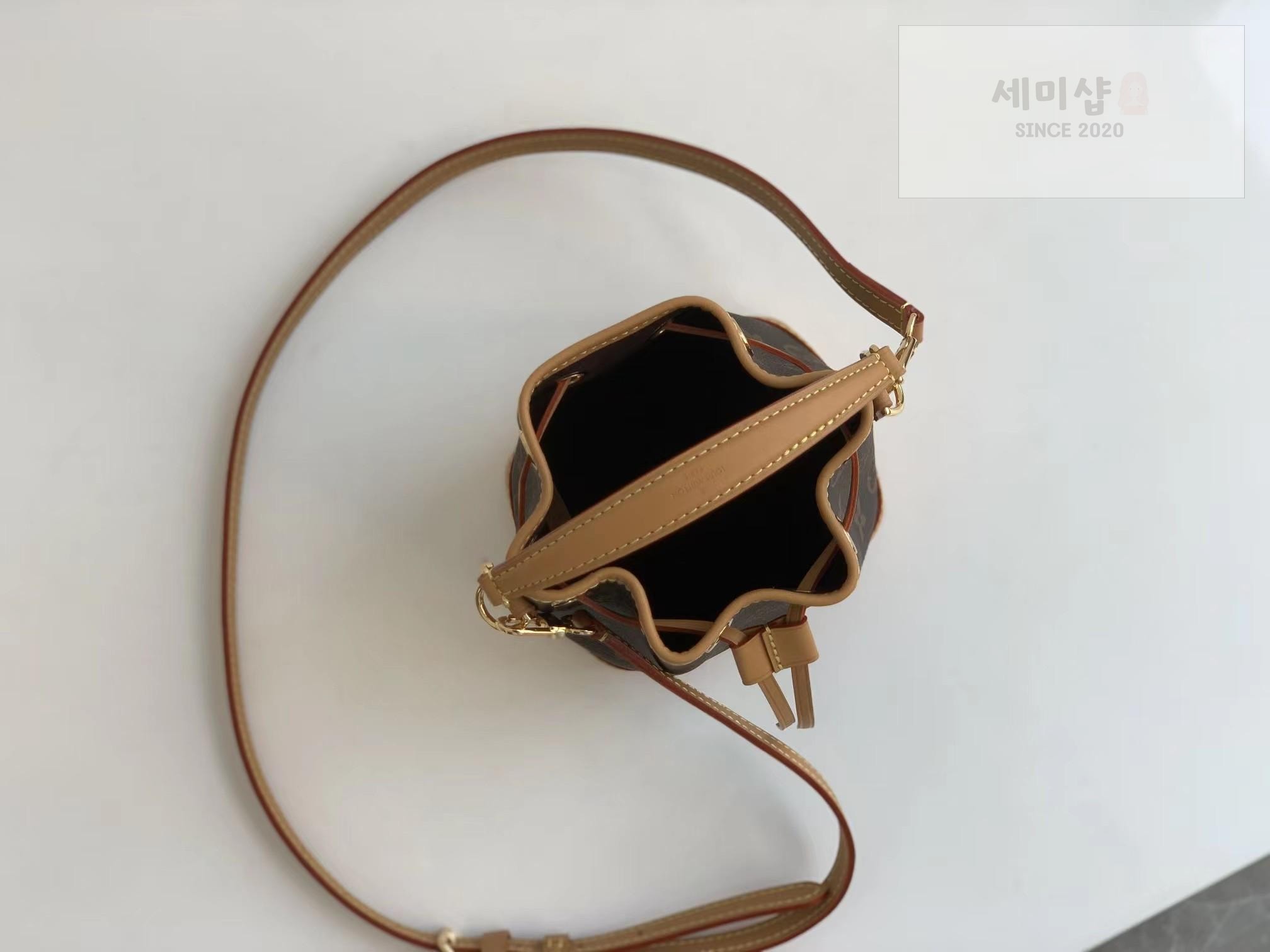 Louis Vuitton Louis Vuitton Nano Noe Monogram Bag 8번 이미지