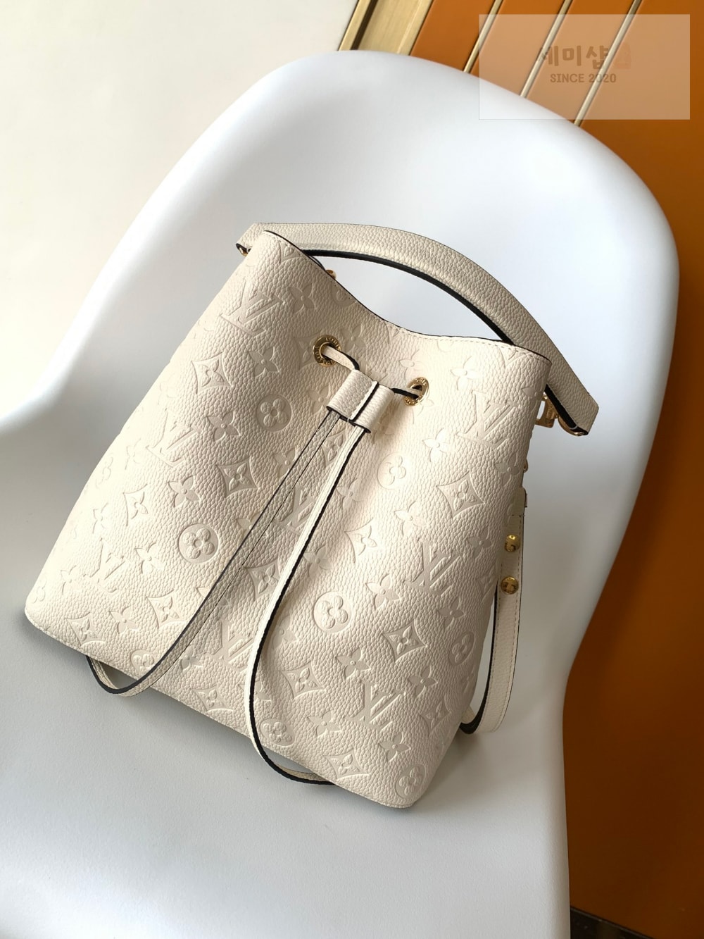 Louis Vuitton Louis Vuitton NeoNoe MM Bucket Bag 9번 이미지