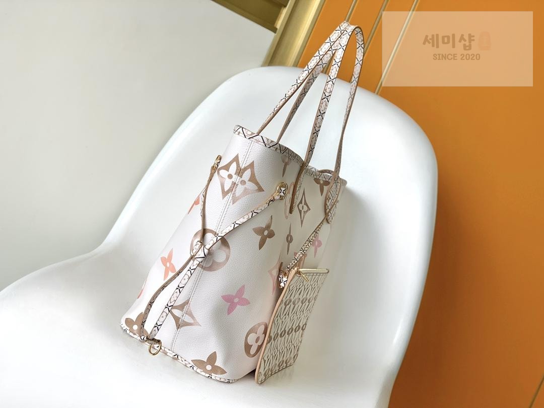 Louis Vuitton Louis Vuitton Neverfull Giant Monogram Bag 1번 이미지