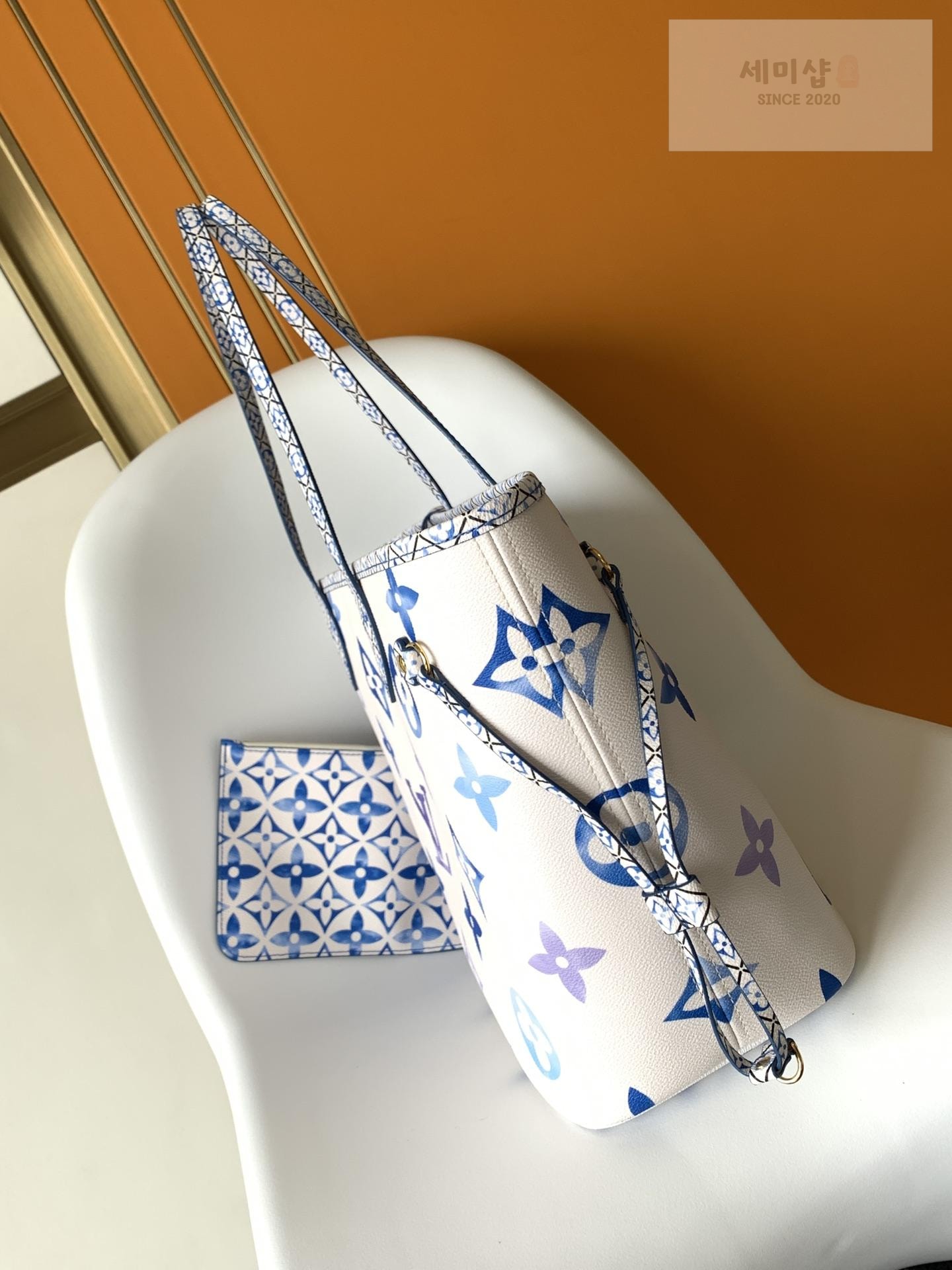 Louis Vuitton Louis Vuitton Neverfull Giant Monogram Bag 24번 이미지