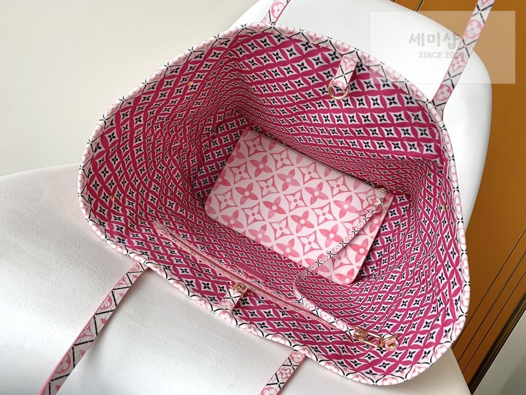 Louis Vuitton Louis Vuitton Neverfull Giant Monogram Bag 17번 이미지