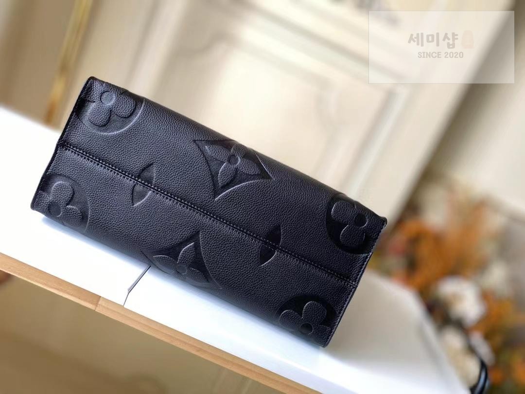 Louis Vuitton Louis Vuitton On The Go MM Bag 3번 이미지