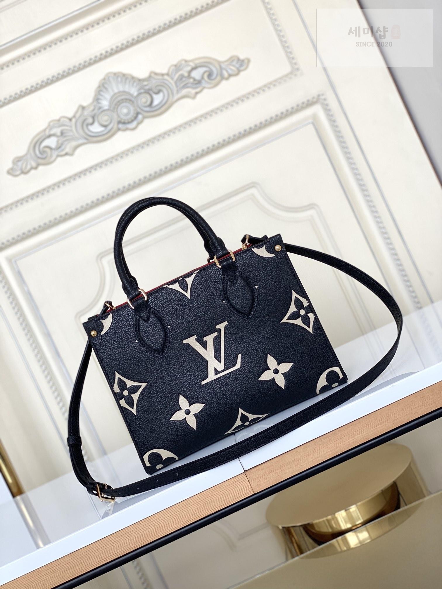 Louis Vuitton Louis Vuitton On The Go PM Bag 25번 이미지