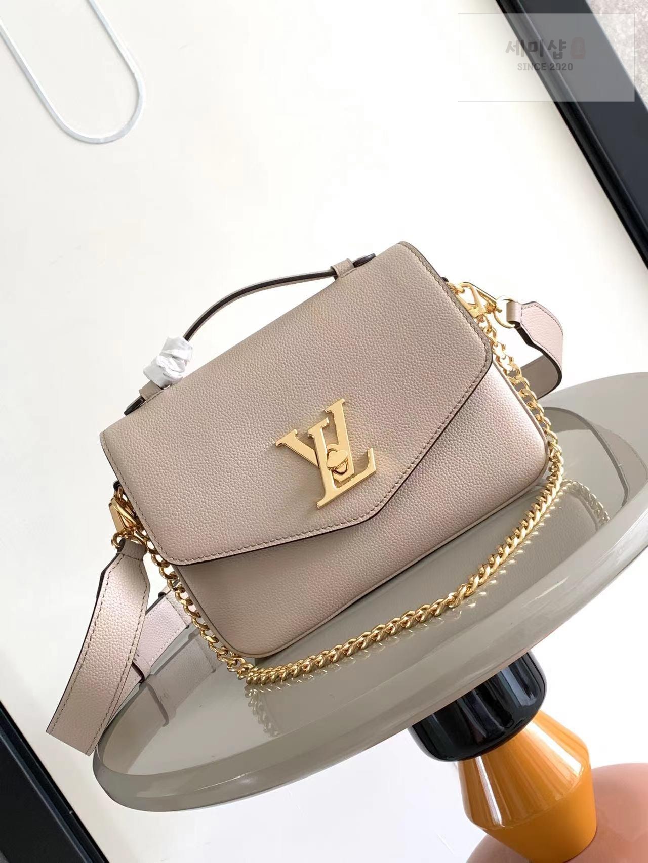 Louis Vuitton Louis Vuitton Oxford Lockme Bag 22번 이미지