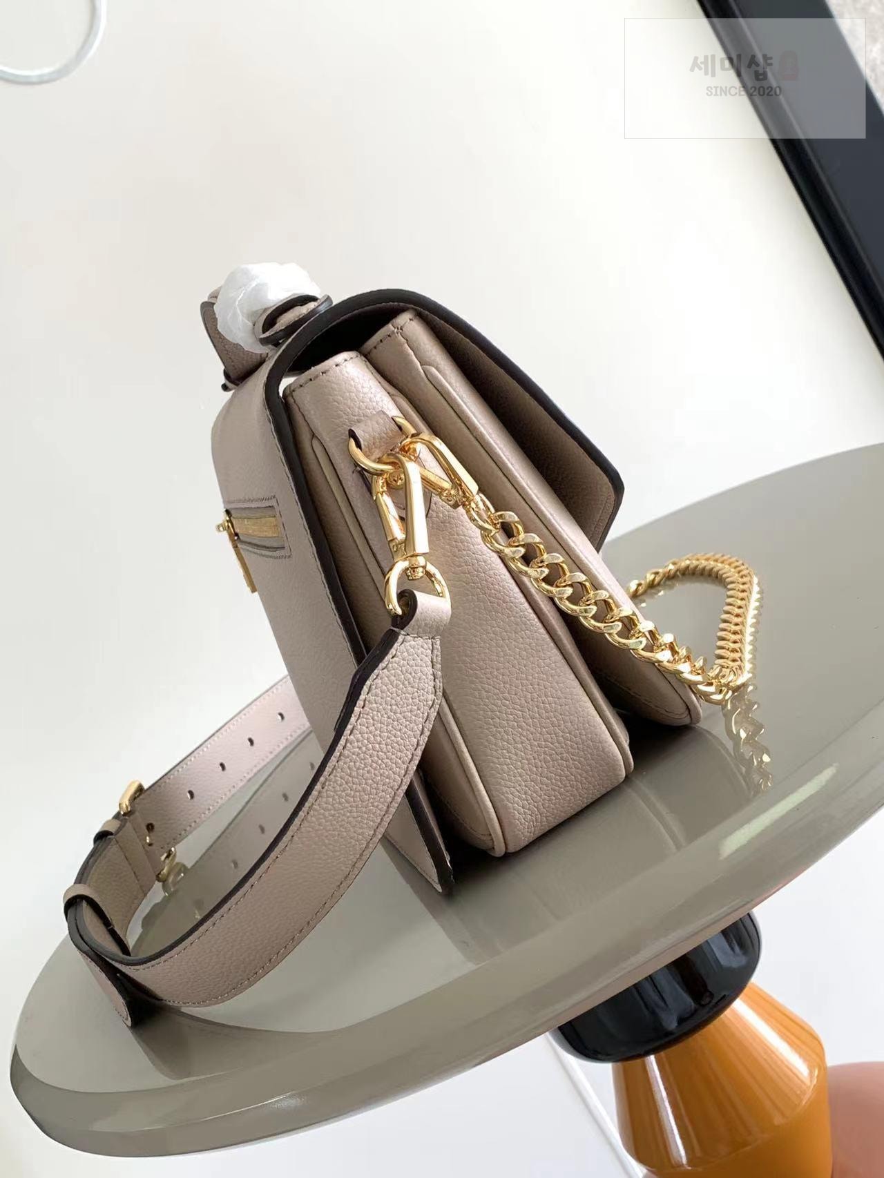 Louis Vuitton Louis Vuitton Oxford Lockme Bag 23번 이미지