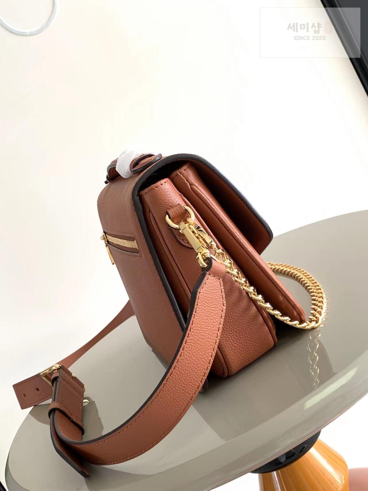 Louis Vuitton Louis Vuitton Oxford Lockme Bag 16번 이미지