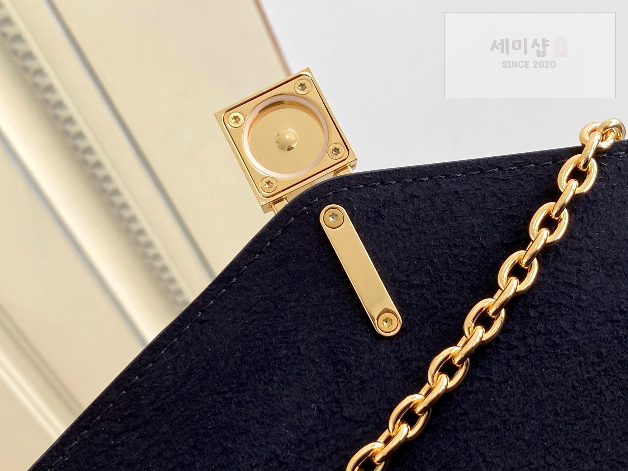 Louis Vuitton Louis Vuitton Padlock On Strap Bag 13번 이미지