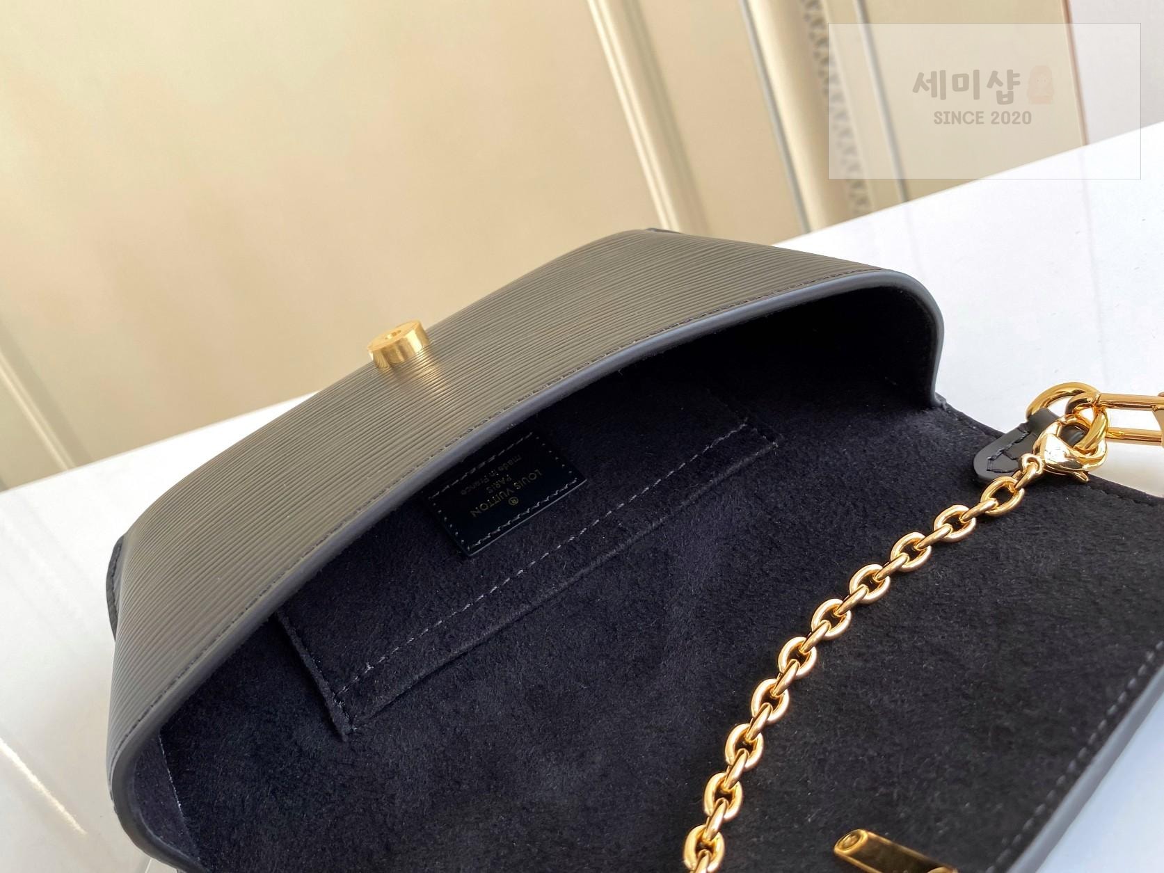 Louis Vuitton Louis Vuitton Padlock On Strap Bag 14번 이미지