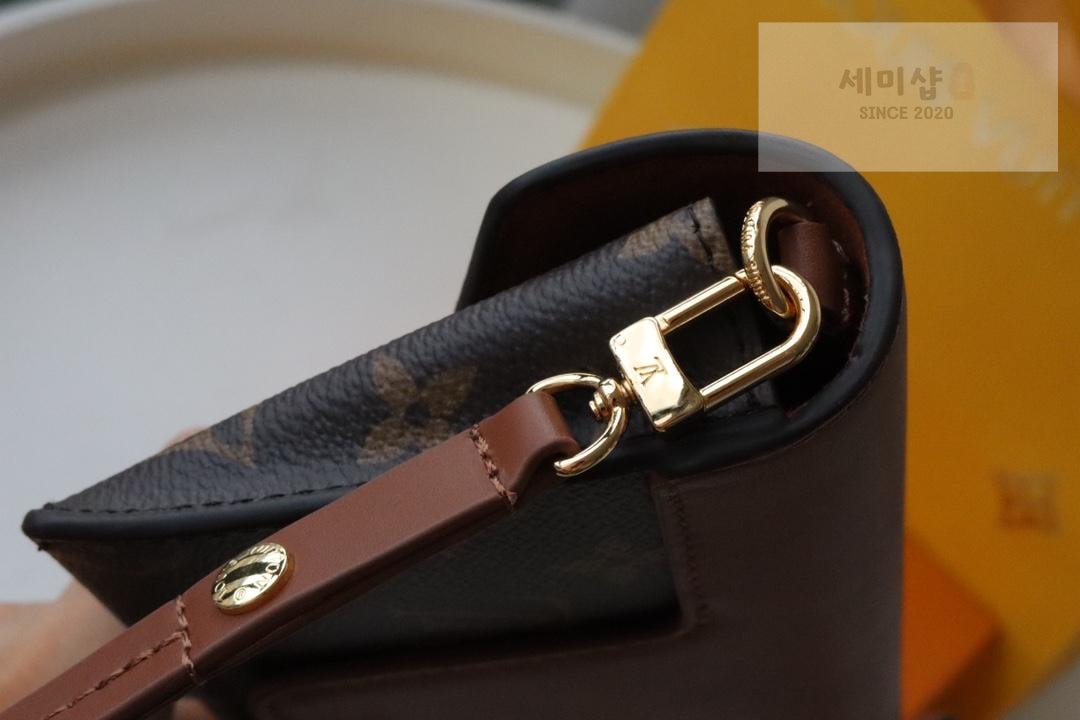 Louis Vuitton Louis Vuitton Padlock On Strap Bag 17번 이미지