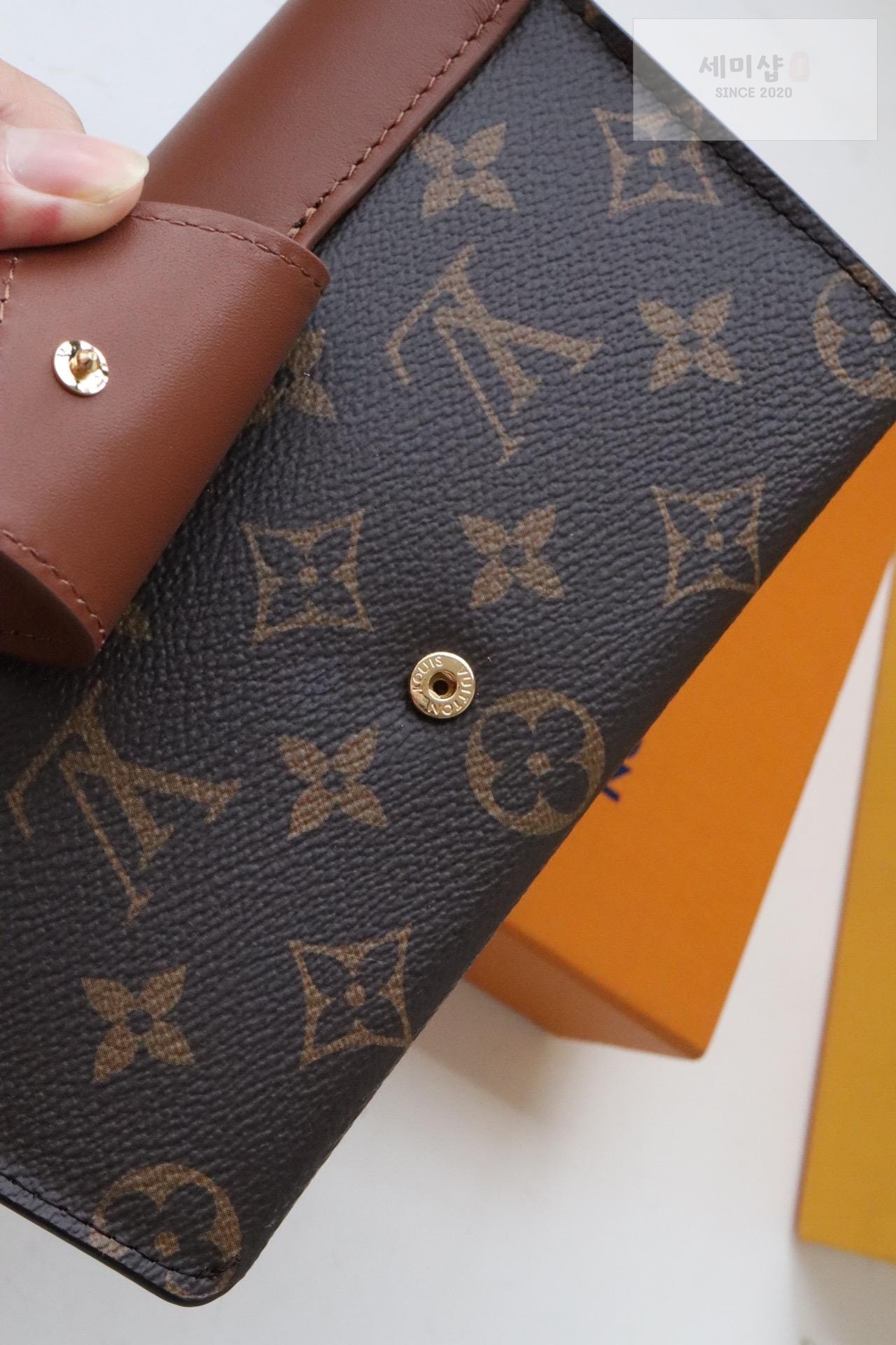 Louis Vuitton Louis Vuitton Padlock On Strap Bag 20번 이미지