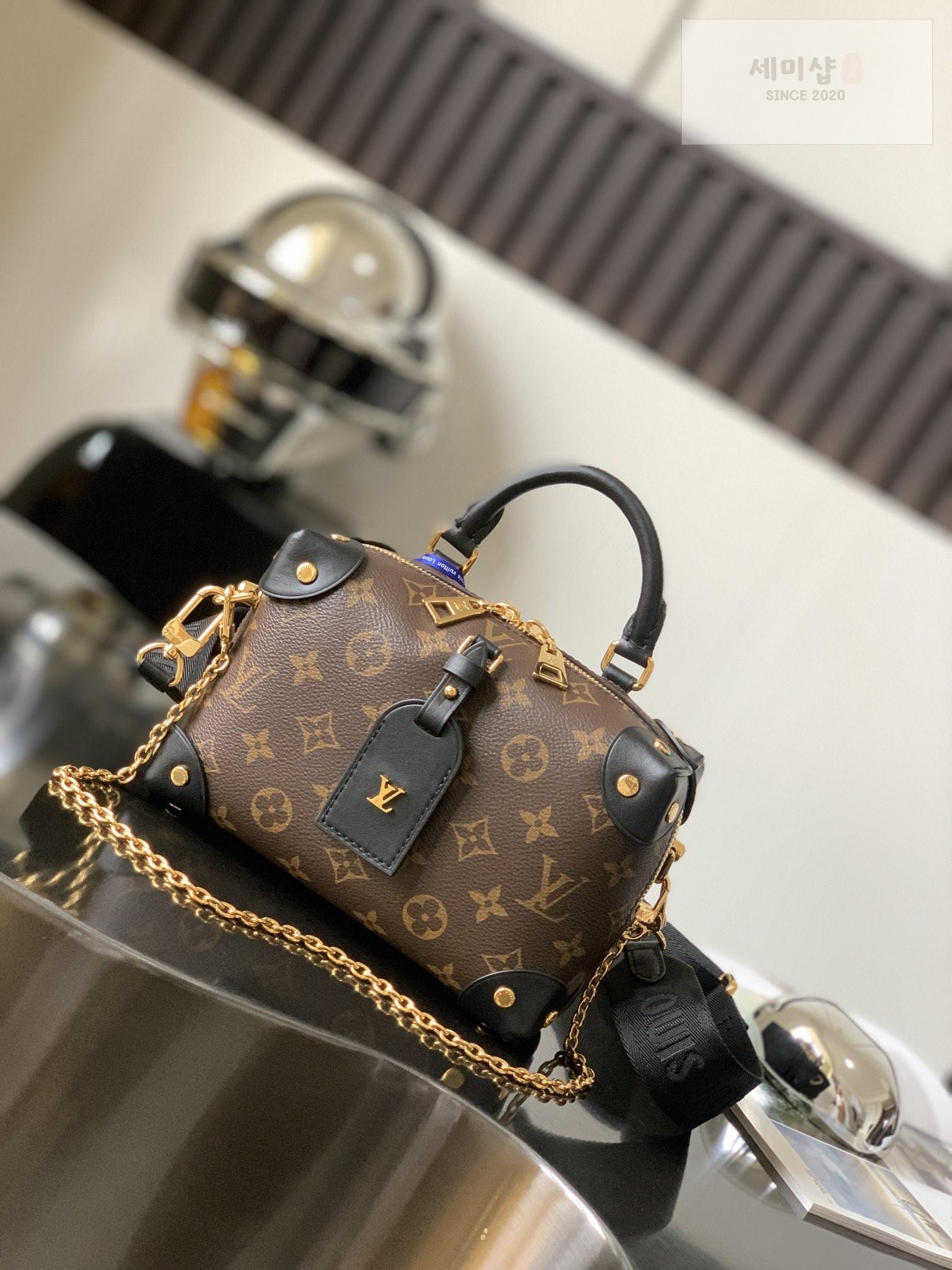 Louis Vuitton Louis Vuitton Petite Mal Souple Monogram Bag 8번 이미지