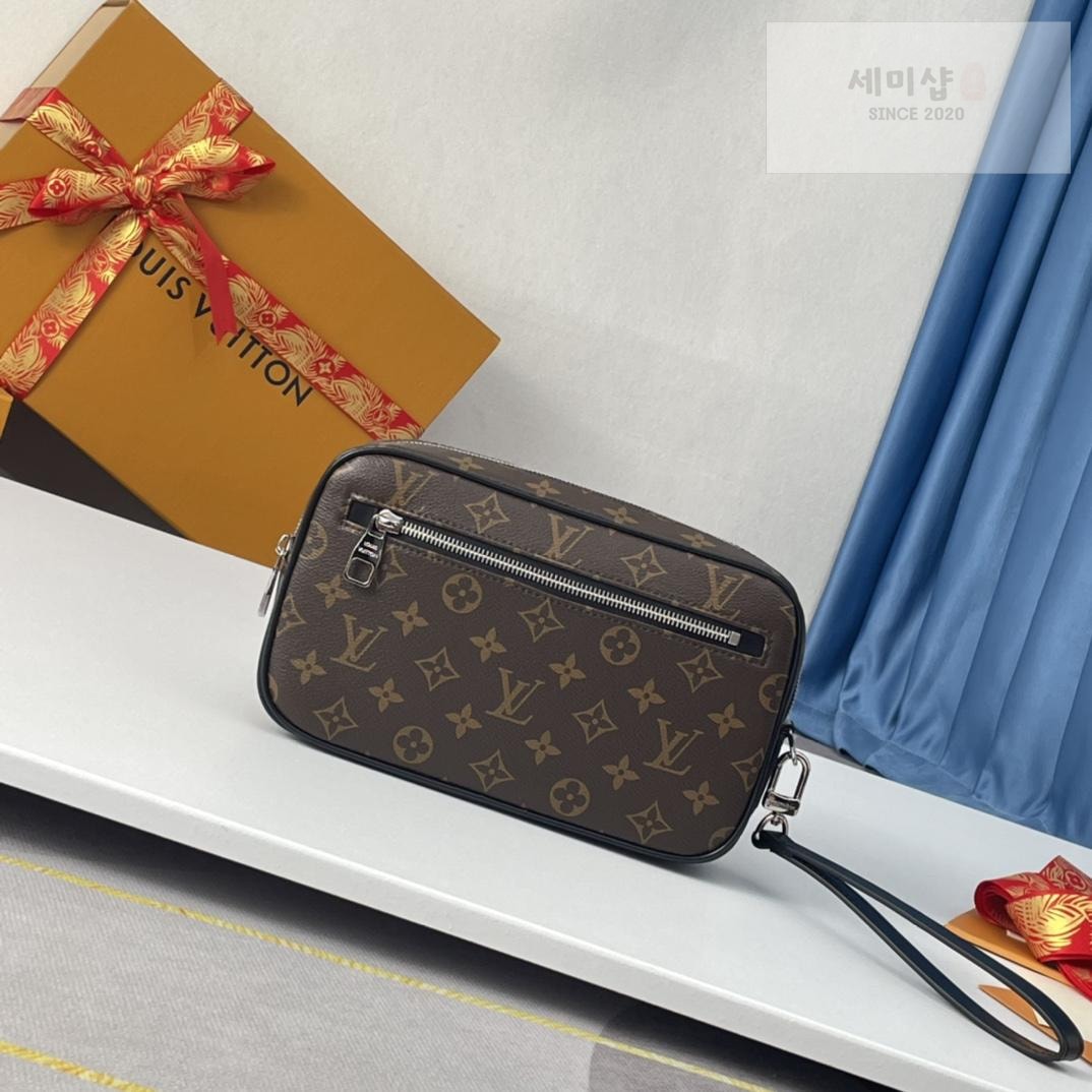Louis Vuitton Louis Vuitton Pochette Kasai Bag 5번 이미지