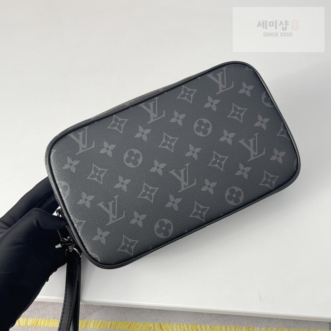 Louis Vuitton Louis Vuitton Pochette Kasai Bag 13번 이미지